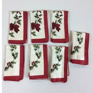 JCPenney Home Collection Poinsettia 8 Cloth Napkins